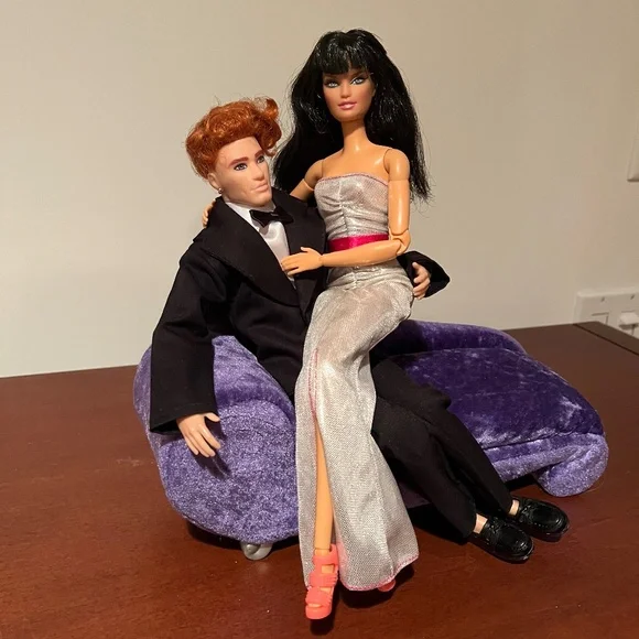 Barbie Doll HTF 2008 Top Model Hair Wear Teresa, Mattel - Picture 7 of 10